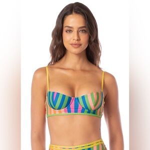 NWT Maaji
Violeta Striped Mule Reversible Unmolded Underwire Swim Top